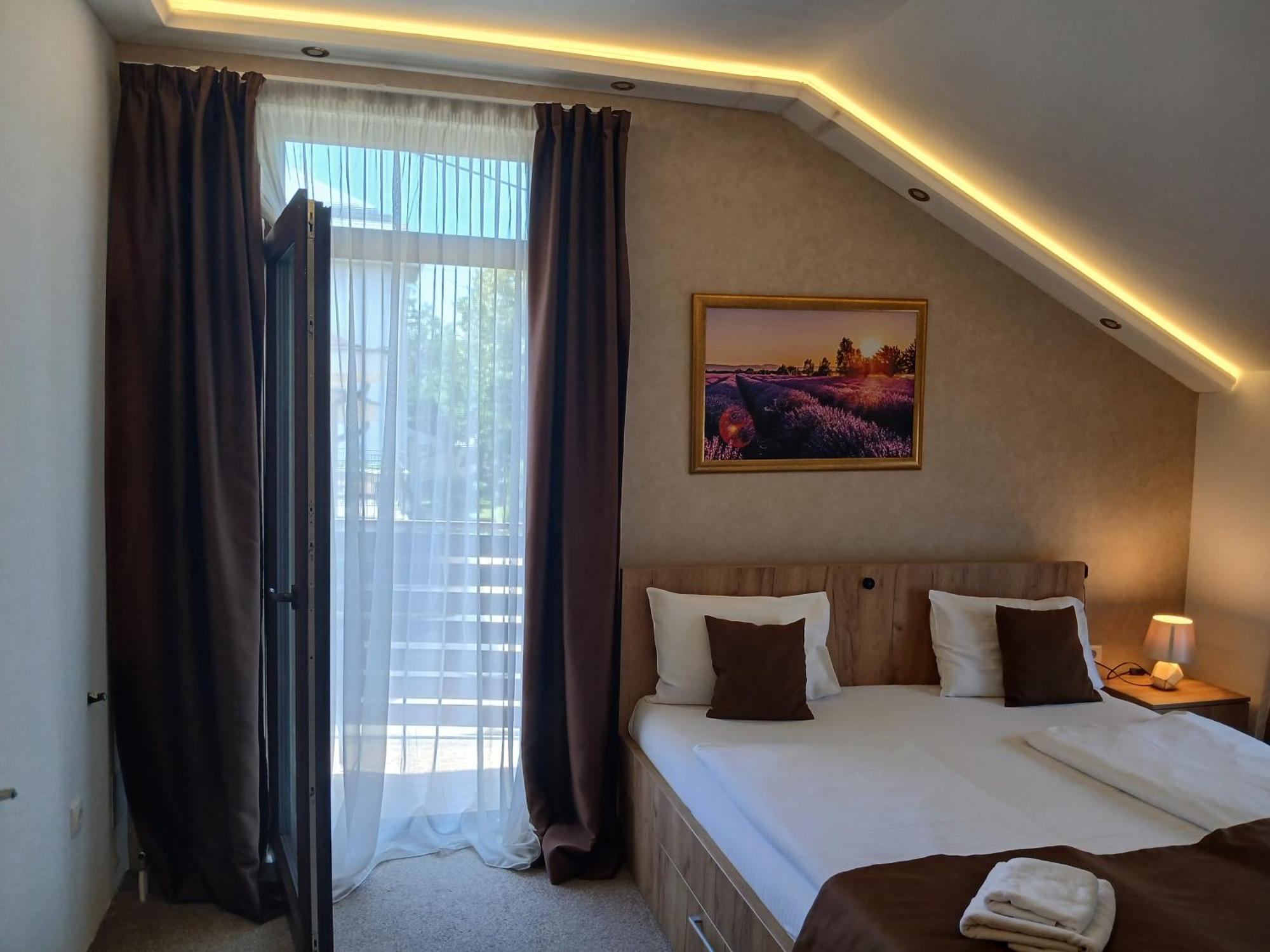 Provence Rooms Banyaluka Dış mekan fotoğraf